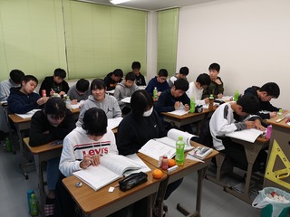 20200101年越し大特訓(睡魔vs己の根性後半@).jpg